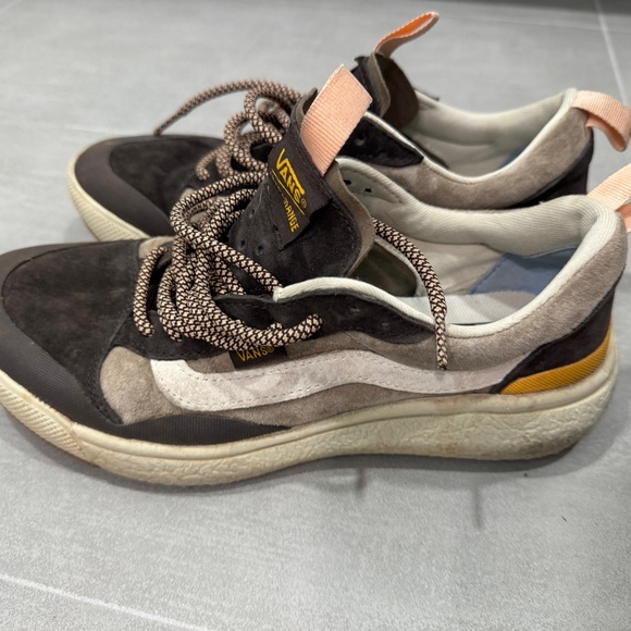 Vans Other - Vans Ultrarange Exo Sneakers Size 8.5 / 7